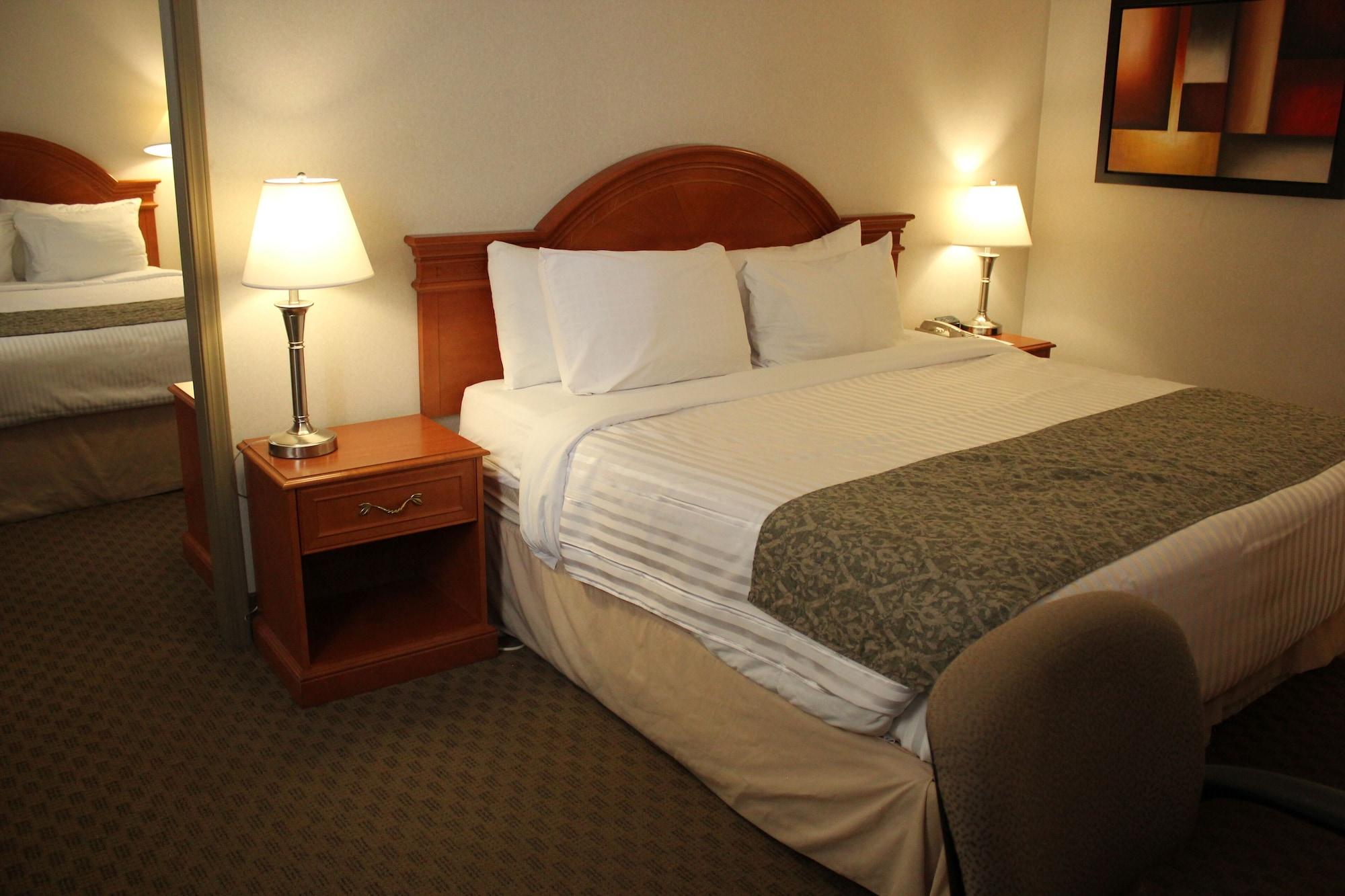 Ramada By Wyndham Edmonton South Hotel Luaran gambar
