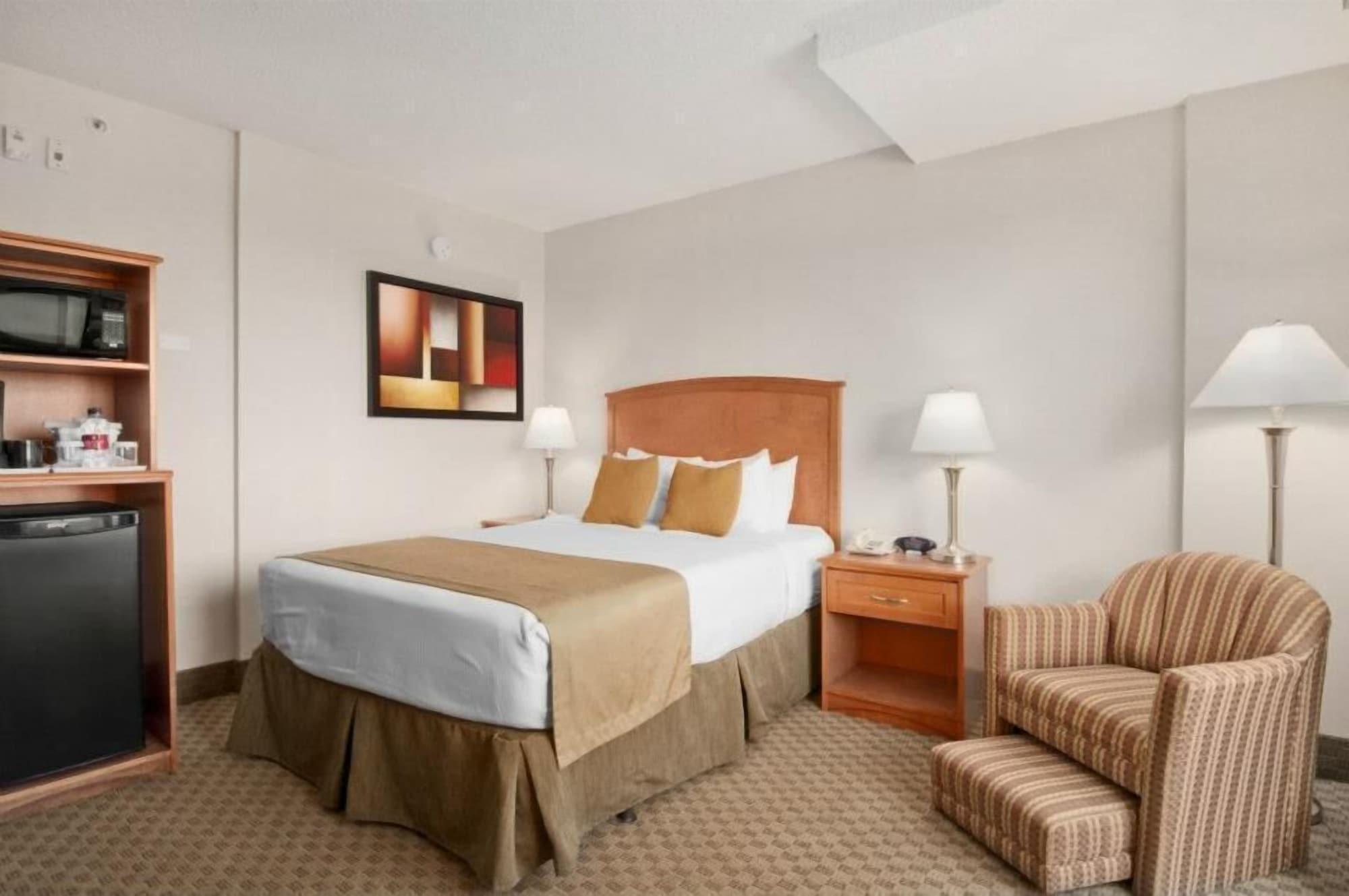 Ramada By Wyndham Edmonton South Hotel Luaran gambar