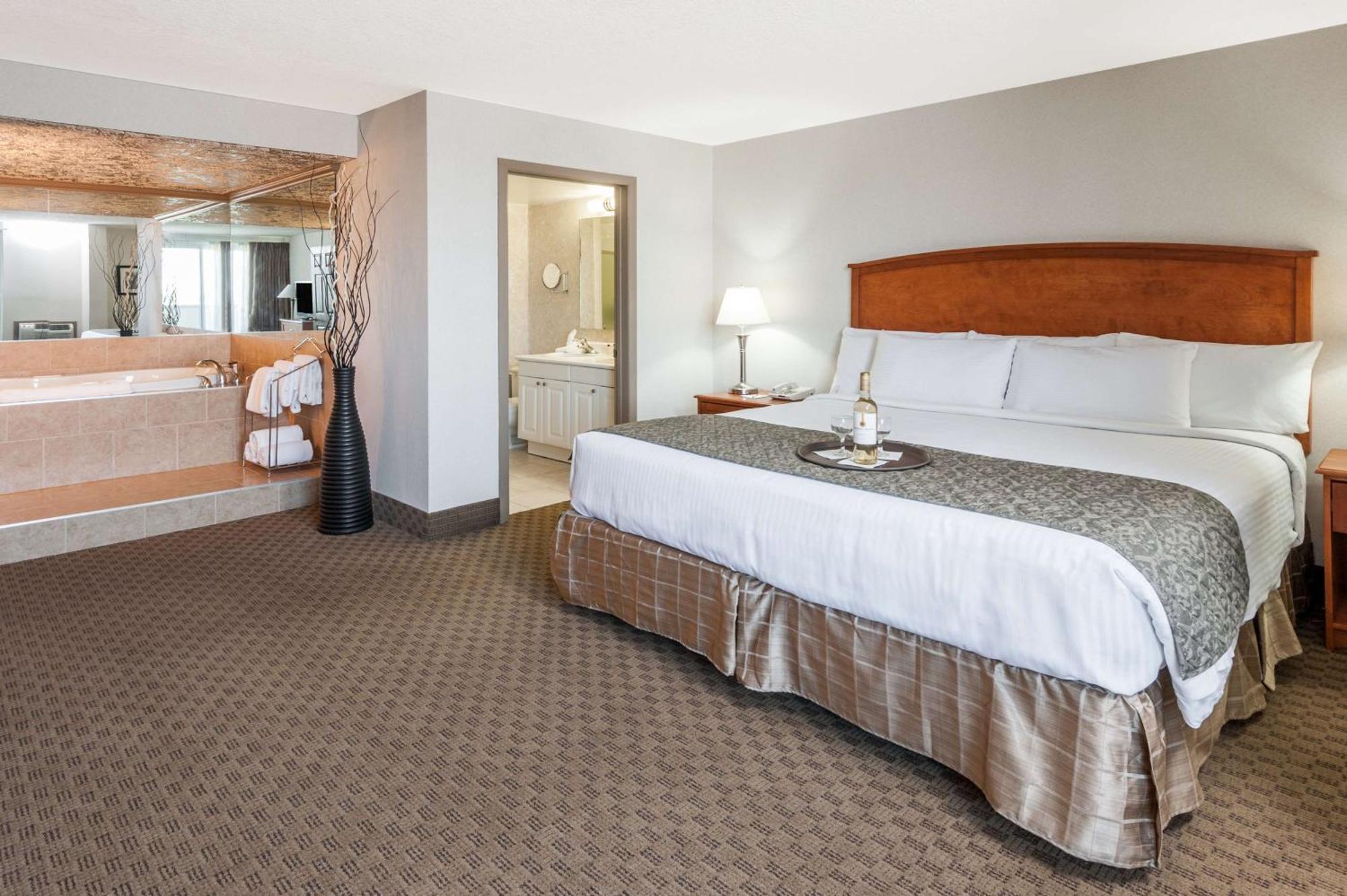 Ramada By Wyndham Edmonton South Hotel Luaran gambar