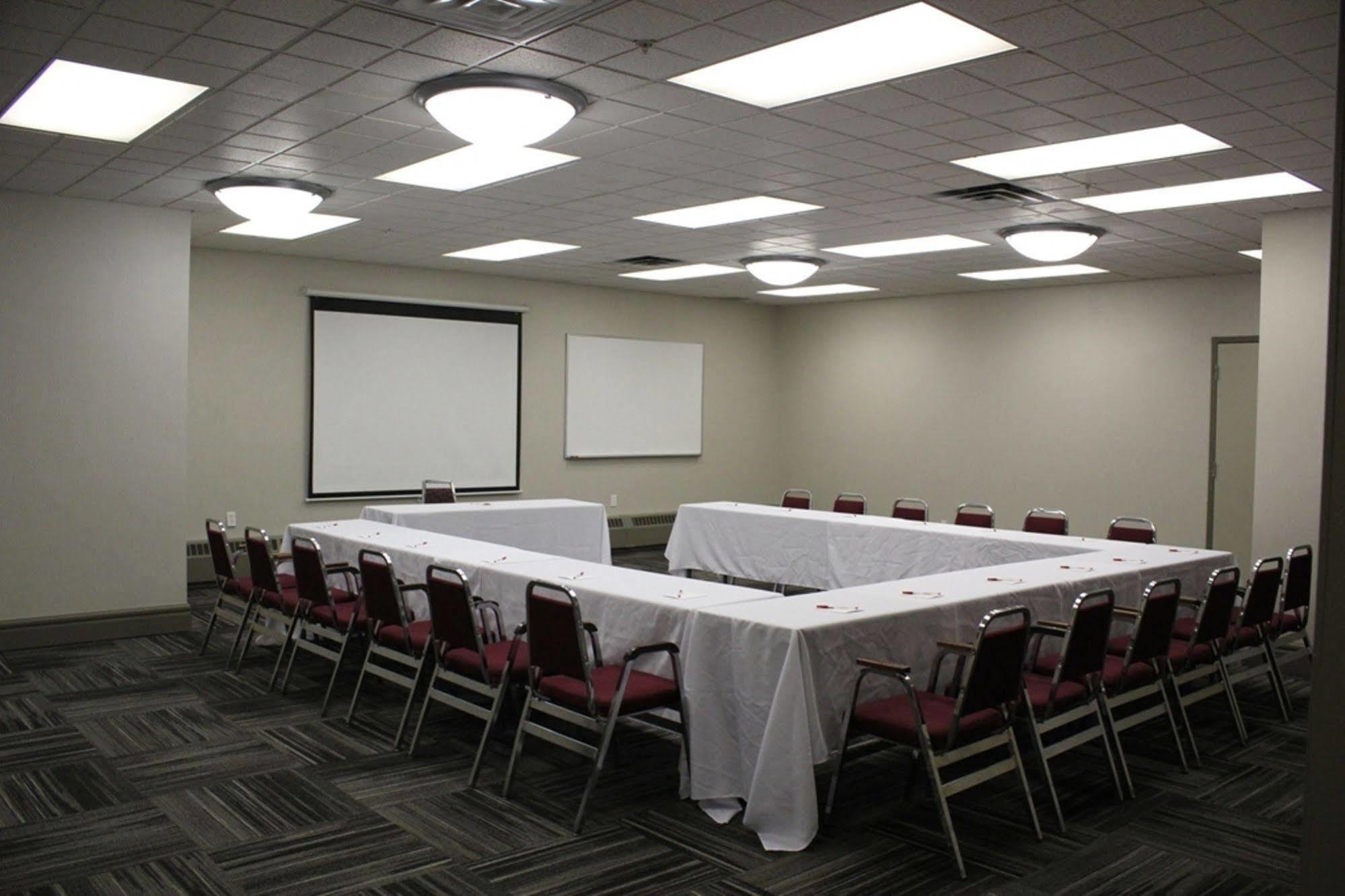 Ramada By Wyndham Edmonton South Hotel Luaran gambar