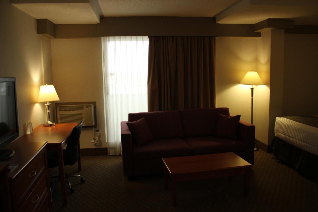 Ramada By Wyndham Edmonton South Hotel Luaran gambar
