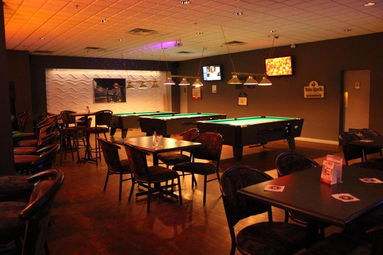 Ramada By Wyndham Edmonton South Hotel Luaran gambar