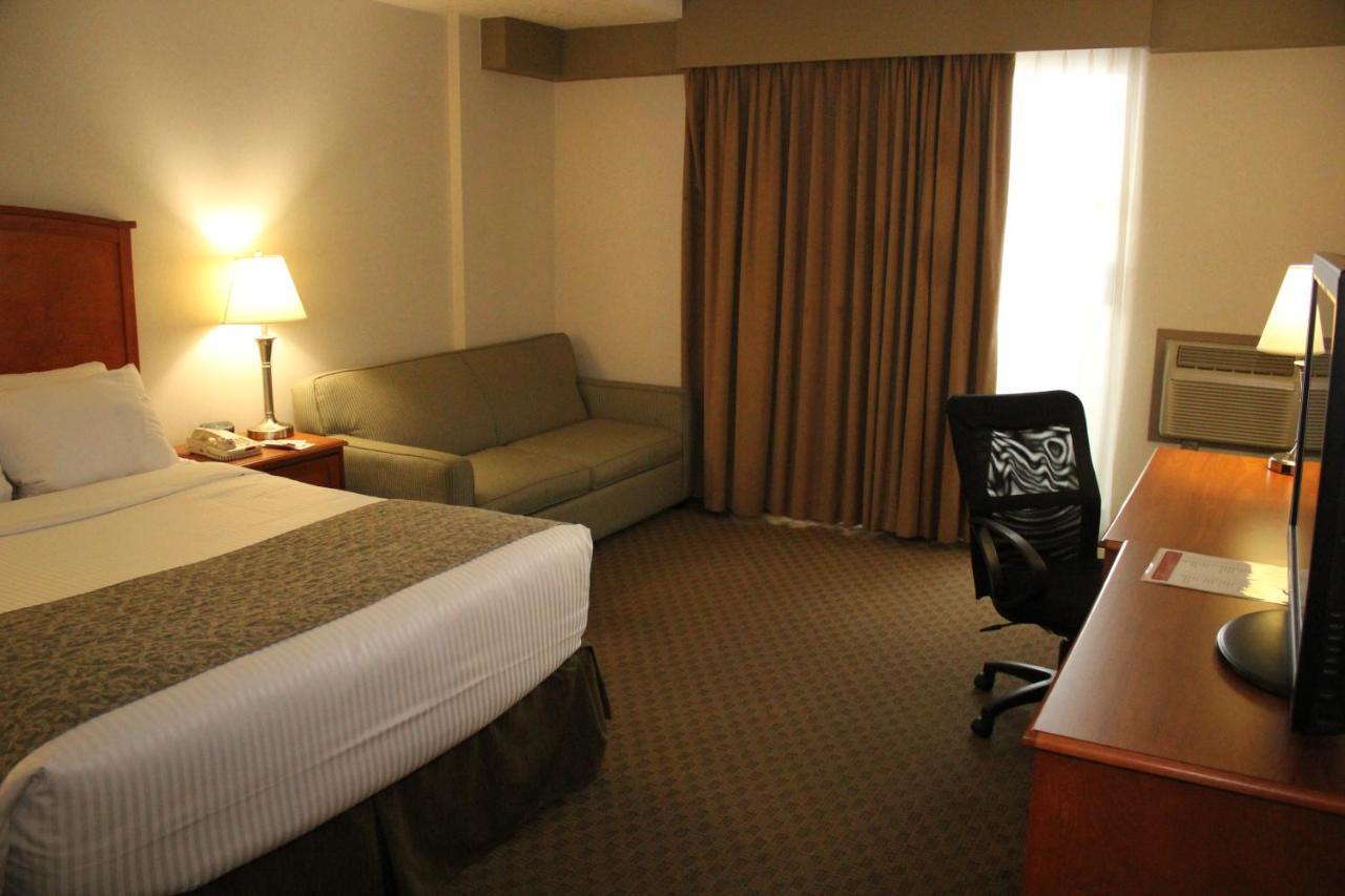 Ramada By Wyndham Edmonton South Hotel Luaran gambar
